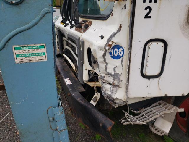 1M2AV04C6FM011947 - 2015 MACK 600 MRU600 WHITE photo 9