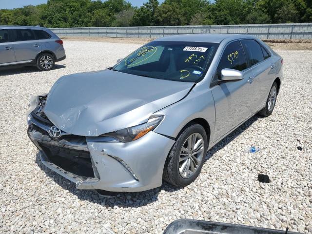 4T1BF1FK7HU703147 - 2017 TOYOTA CAMRY LE SILVER photo 2