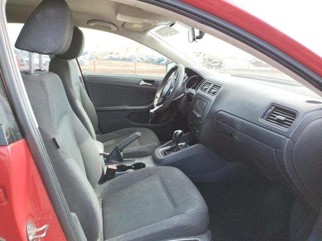 3VW2K7AJ3FM241492 - 2015 VOLKSWAGEN JETTA BASE წითელი ფოტო 5