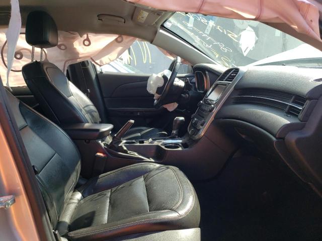 1G11E5SA3GF138107 - 2016 CHEVROLET MALIBU LIM 银色 照片 5