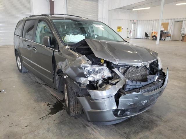 2A4RR8D12AR448952 - 2010 CHRYSLER TOWN & COU GRAY photo 1