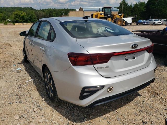 3KPF24AD2KE108935 - 2019 KIA FORTE FE SILVER photo 3