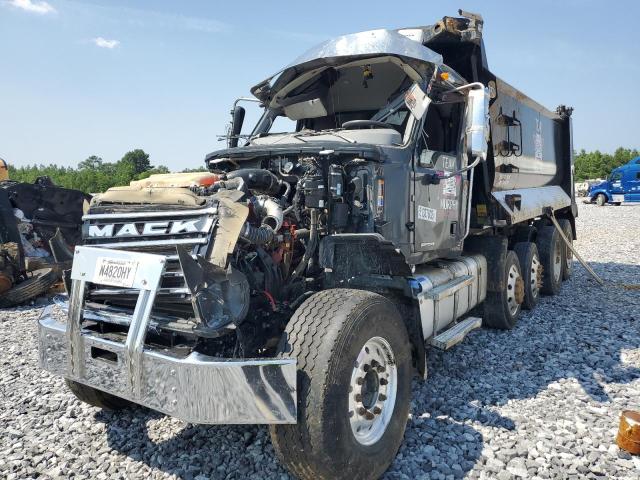 1M2GR4TC8NM001393 - 2022 MACK GRANITE BLACK photo 2