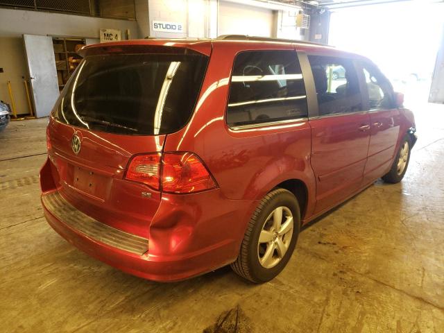 2V4RW3DGXBR691759 - 2011 VOLKSWAGEN ROUTAN SE BURGUNDY photo 4