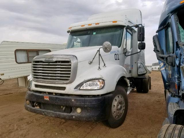 1FUBA5CG57DW64463 - 2007 FREIGHTLINER CONVENTION WHITE photo 2