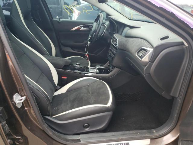 SJKCH5CP5HA024096 - 2017 INFINITI QX30 BASE BROWN photo 5