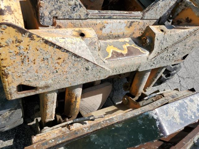 undefined - 1999 OTHR SKID-STEER YELLOW photo 9