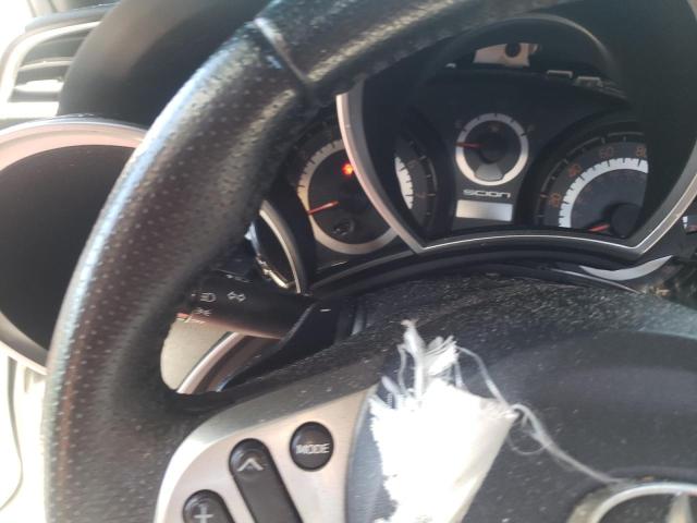 JTKJF5C73FJ003639 - 2015 TOYOTA SCION TC თეთრი ფოტო 8