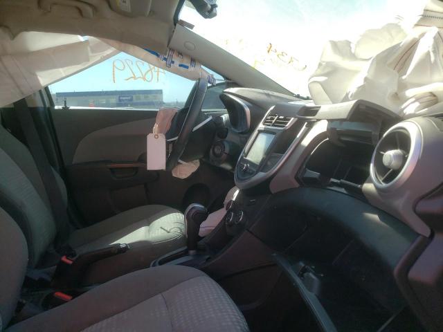 1G1JB5SH6H4156734 - 2017 CHEVROLET SONIC LS SILVER photo 5