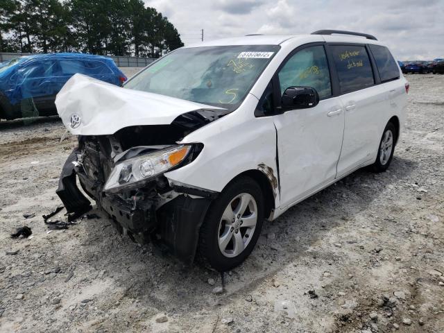 5TDKK3DC2FS654285 - 2015 TOYOTA SIENNA LE WHITE photo 9