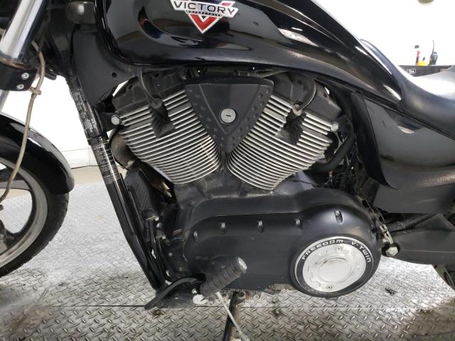 5VPGA36N0E3033782 - 2014 VICTORY MOTORCYCLES VEGAS 8-BA BLACK photo 6