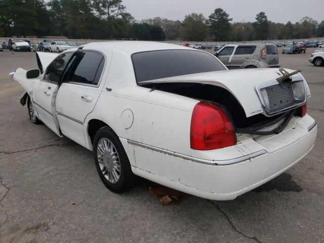 2LNHM82V49X630354 - 2009 LINCOLN TOWN CAR S WHITE photo 3