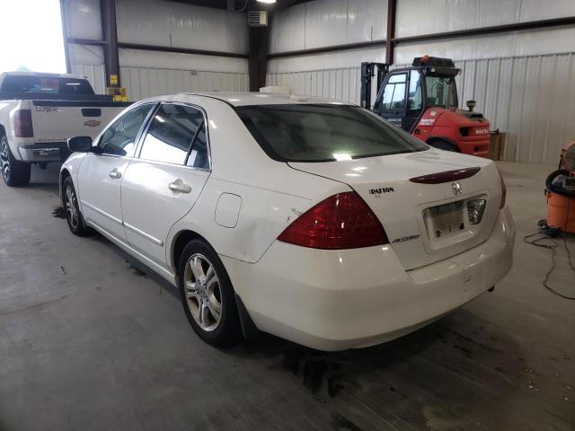 1HGCM56827A001734 - 2007 HONDA ACCORD EX WHITE photo 3