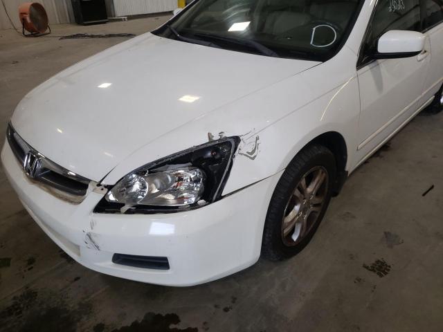 1HGCM56827A001734 - 2007 HONDA ACCORD EX WHITE photo 9