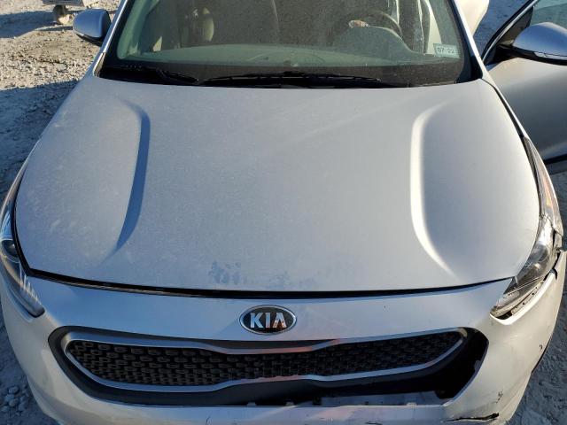 KNDCD3LD3K5354487 - 2019 KIA NIRO EX SILVER photo 7