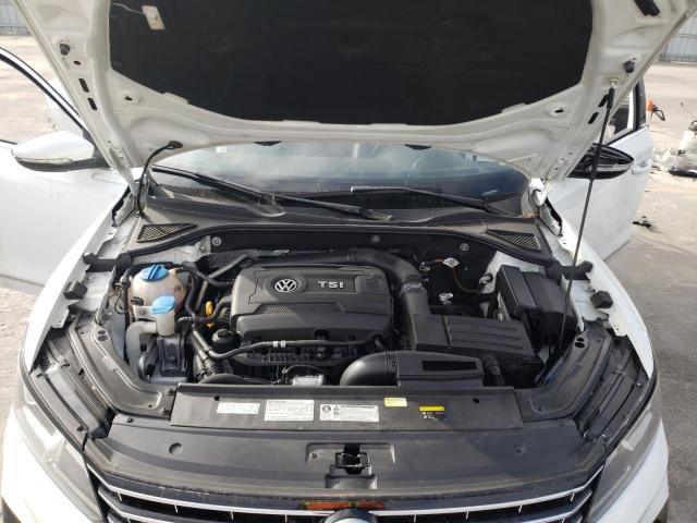 1VWDT7A32HC051548 - 2017 VOLKSWAGEN PASSAT R-L WHITE photo 7
