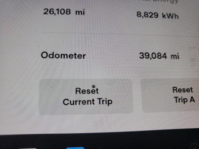 5YJYGDEE9LF044840 - 2020 TESLA MODEL Y Белый фото 8