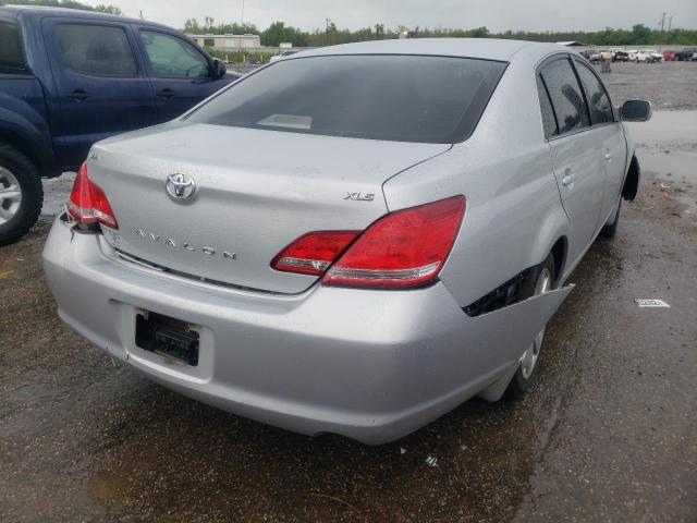 4T1BK36B57U195699 - 2007 TOYOTA AVALON SILVER photo 4