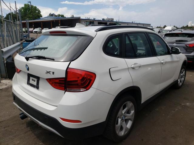 WBAVM5C56FVV94956 - 2015 BMW X1 XDRIVE3 WHITE photo 4