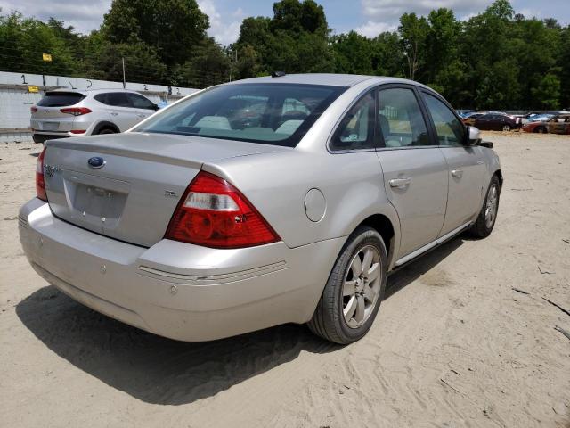 1FAFP24157G103670 - 2007 FORD FIVE HUNDR SILVER photo 4