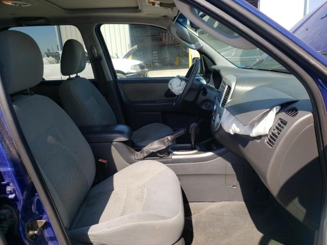 1FMYU03156KA13105 - 2006 FORD ESCAPE BLUE photo 5