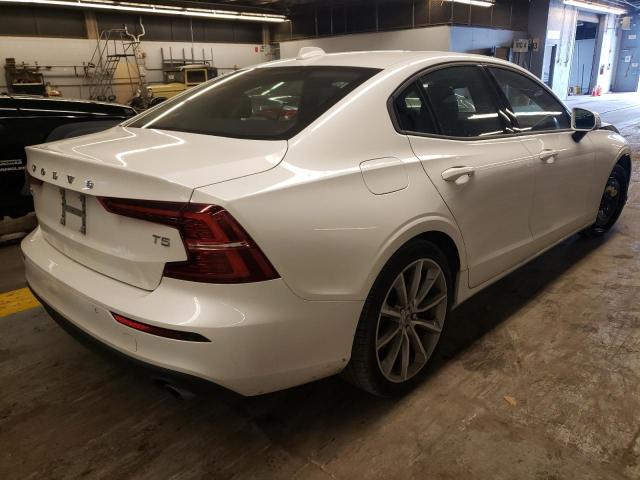 7JR102FK7MG095079 - 2021 VOLVO S60 T5 MOM WHITE photo 4