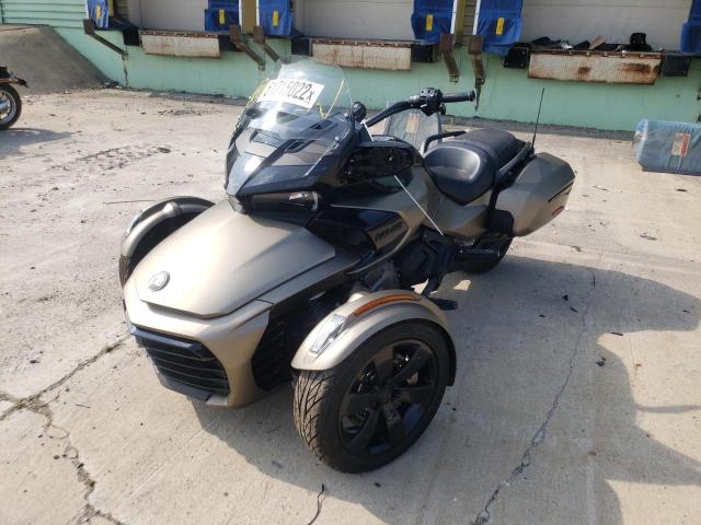 2BXREDD25KV000362 - 2019 CAN-AM SPYDER ROA GOLD photo 2