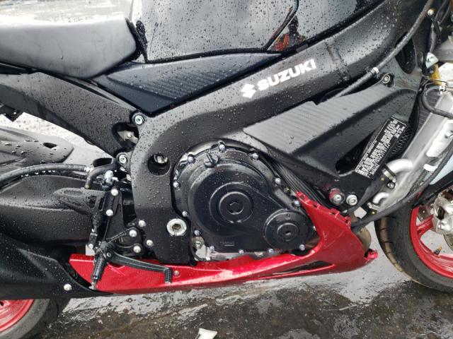 JS1GR7MA8J2101447 - 2018 SUZUKI GSX-R750 RED photo 7