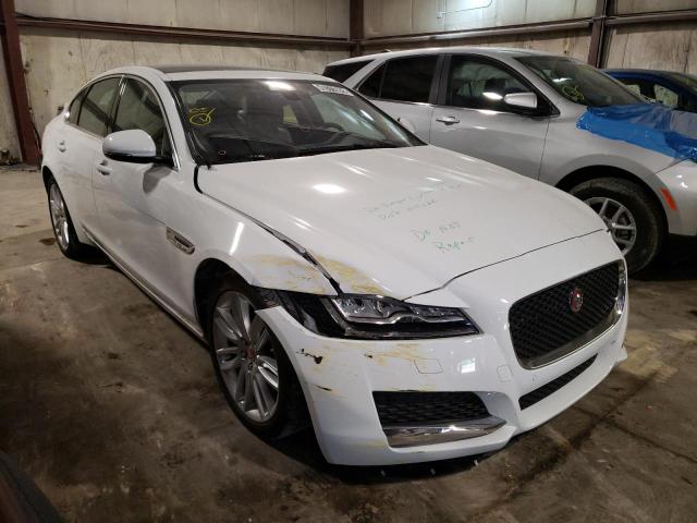 SAJBK4BVXHCY47512 - 2017 JAGUAR XF PRESTIG WHITE photo 1