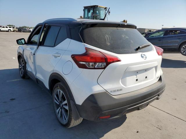 3N1CP5CU4JL541645 - 2018 NISSAN KICKS S WHITE photo 3