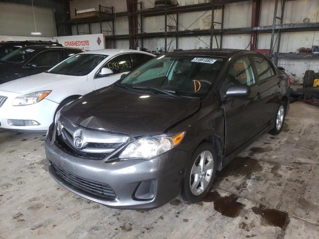 5YFBU4EE4DP090595 - 2013 TOYOTA CAROLLA GRAY photo 2