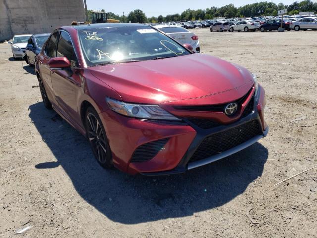 4T1B61HK9JU512090 - 2018 TOYOTA CAMRY XSE RED photo 1