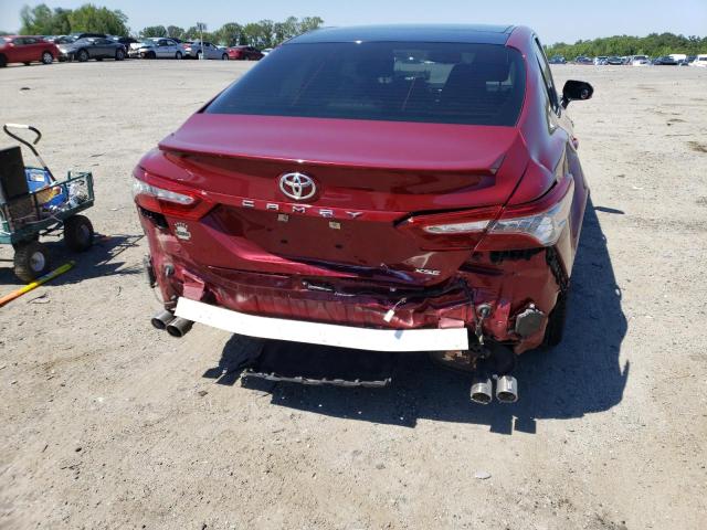 4T1B61HK9JU512090 - 2018 TOYOTA CAMRY XSE RED photo 9