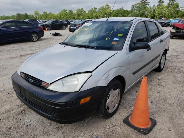 1FAFP33PXYW152821 - 2000 FORD FOCUS LX SILVER photo 2