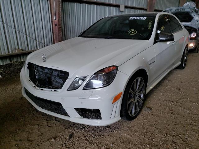 WDDHF7EB9CA648395 - 2012 MERCEDES-BENZ E 63 AMG WHITE photo 2