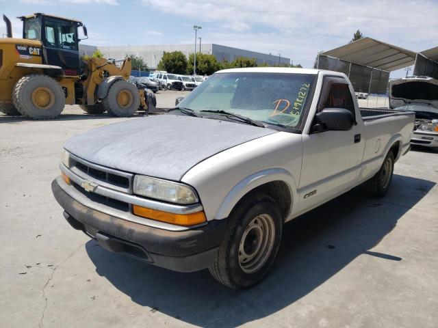 1GCCS14W618206065 - 2001 CHEVROLET S10 WHITE photo 2