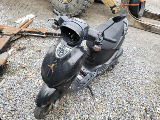 RFVPAC200H1018276 - 2017 GENUINE SCOOTER CO. BUDDY 125 BLACK photo 2