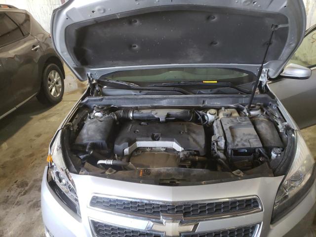 1G11C5SA6DF325763 - 2013 CHEVROLET MALIBU 1LT ვერცხლისფერი ფოტო 7