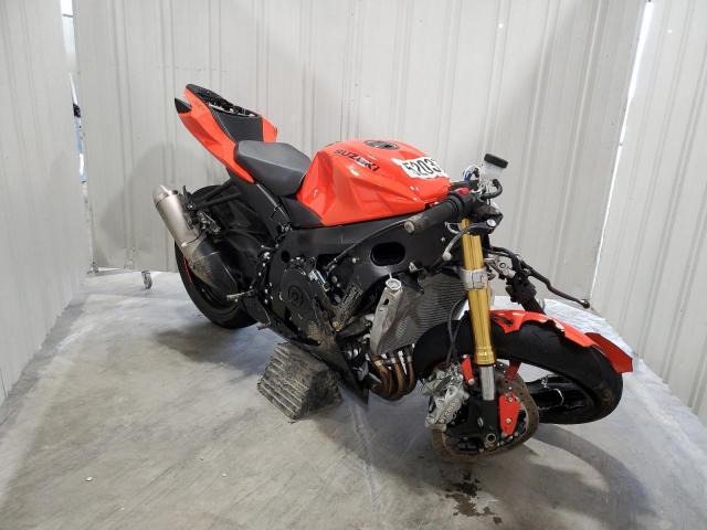 JS1GR7MA6N7100760 - 2022 SUZUKI GSX-R750 ORANGE photo 1