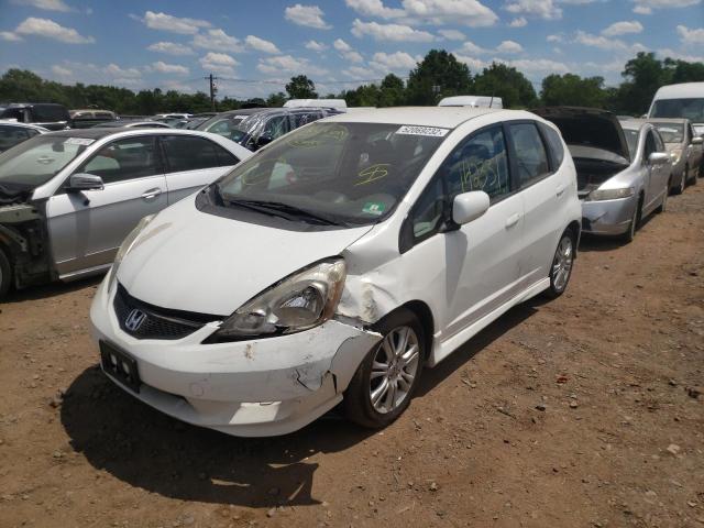 JHMGE8H41AC030435 - 2010 HONDA FIT SPORT WHITE photo 2