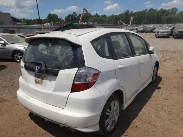 JHMGE8H41AC030435 - 2010 HONDA FIT SPORT WHITE photo 4