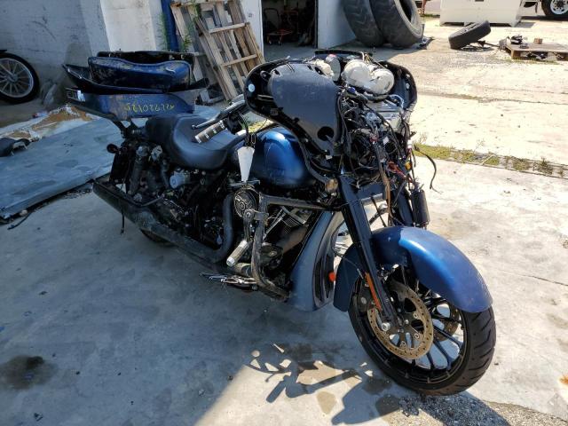 1HD1KYC19JB632310 - 2018 HARLEY-DAVIDSON FLHXS 115T BLUE photo 1