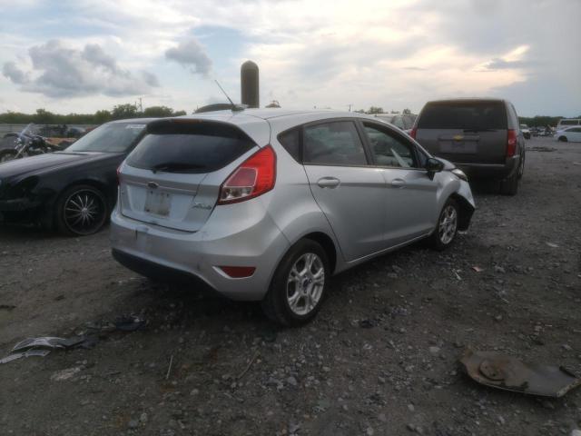 3FADP4EJ4FM117601 - 2015 FORD FIESTA SE SILVER photo 4