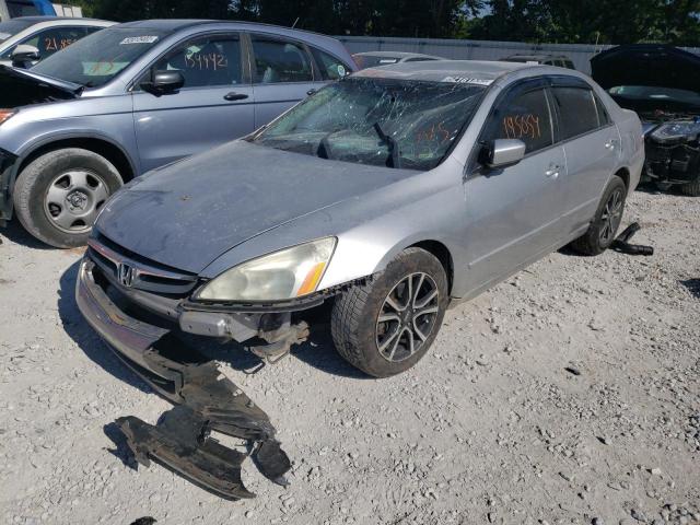 1HGCM55357A085621 - 2007 HONDA ACCORD SILVER photo 2