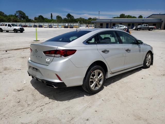 5NPE34AF4KH768755 - 2019 HYUNDAI SONATA LIM SILVER photo 4