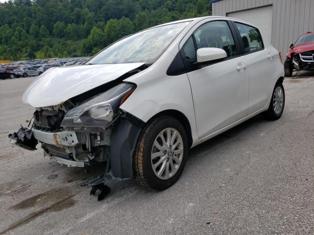 VNKKTUD3XJA095035 - 2018 TOYOTA YARIS L WHITE photo 2