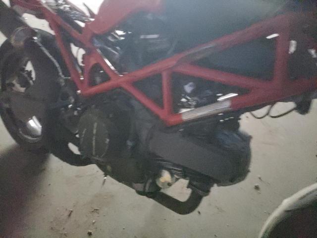 ZDM1RADM67B101348 - 2007 DUCATI MONSTER 69 RED photo 7