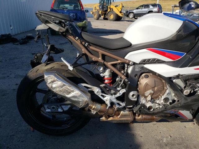 WB10E230XM6D85756 - 2021 BMW S 1000 RR TWO TONE photo 6