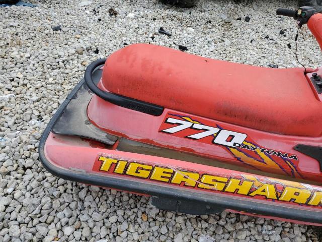 08501J658534 - 1997 YAMAHA JETSKI RED photo 9