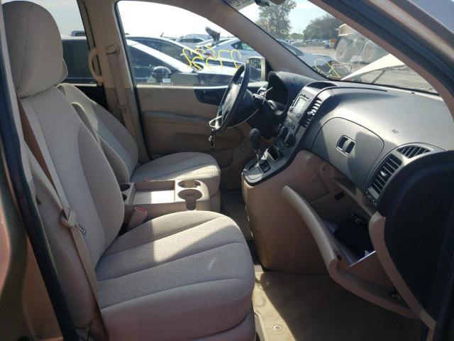 KNDMB133396277100 - 2009 KIA SEDONA BEIGE photo 5